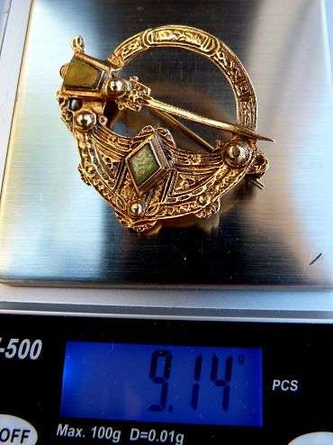 GOLD BROOCH. 375. SCOTTISH.STUNNING ANTIQUE BROOCH