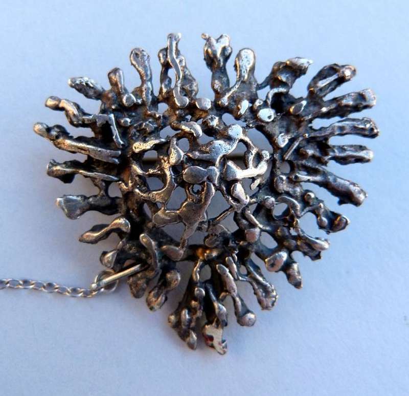 STERLING SILVER. MODERNIST BROOCH. OUTSTANDING PIECE