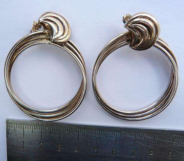 VINTAGE SILVER LOOP EARRINGS. ATTRACTIVE, BIG AND BEAUTIFUL. 14 g