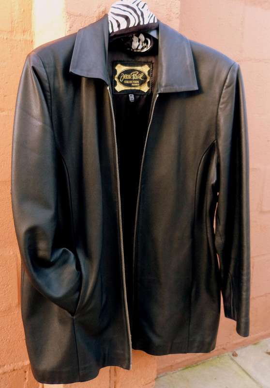 NAPPA SUPER SOFT GENUINE LEATHER JACKET, BLACK/CHARCOAL. SIZE 44/42