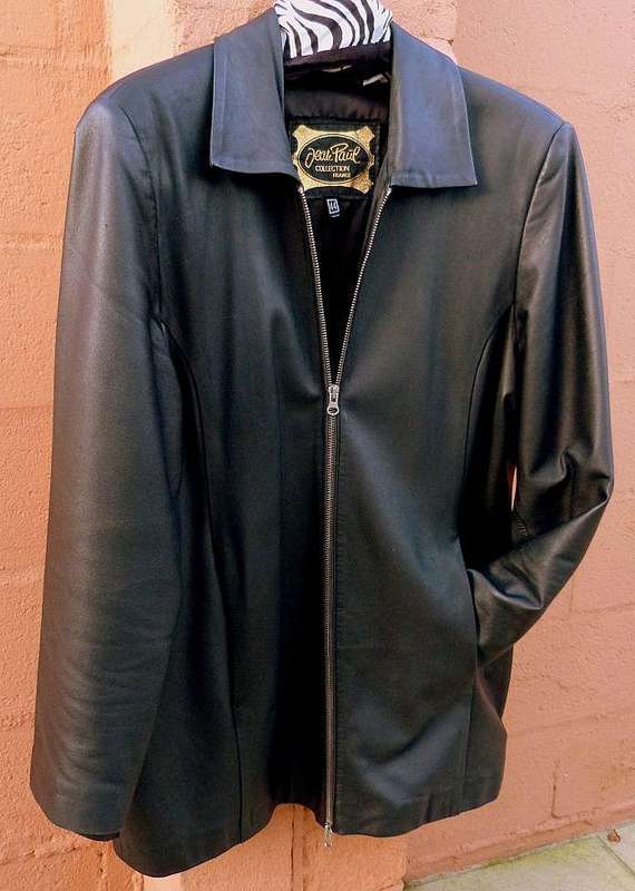NAPPA SUPER SOFT GENUINE LEATHER JACKET, BLACK/CHARCOAL. SIZE 44/42