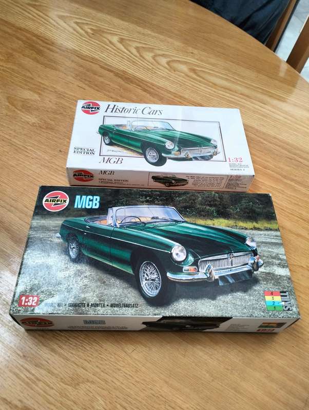 MGB MODEL KITS (X 2)