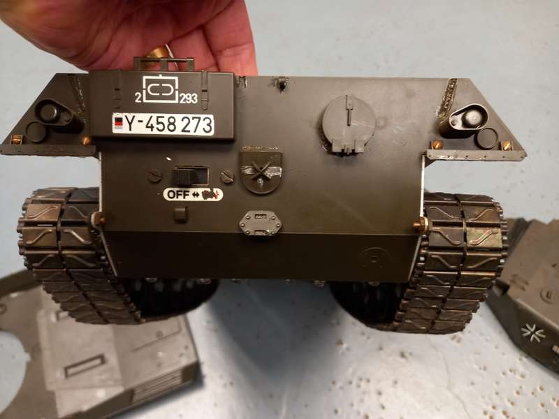 TAMIYA 1/16 RC LEOPARD A4 TANK KIT