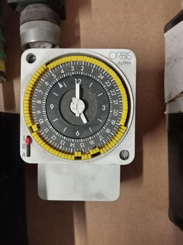ASSORTED ELECTRICAL SWITCHES AND TIMER AS PER PHOTOS.