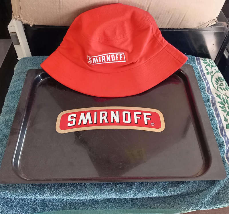 SMIRNOFF PLASTIC TRAY ( 400MM X 280MM) AND HAT.
