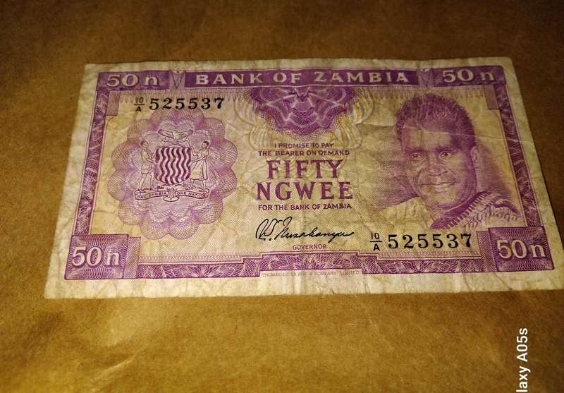 COLLECTORS BANK NOTES :
