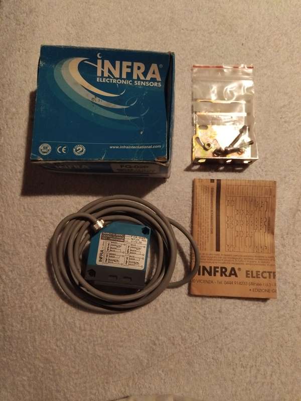 INFRA ELECTRONIC SENSORS: FQ-02P RELFEX 12 - 30 VDC PRIGRAMMABLE