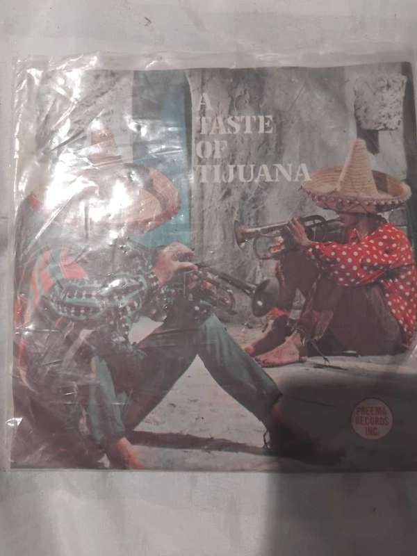 10 X VINTAGE SEVEN SINGLE RECORDS AS PER PHOTOS.