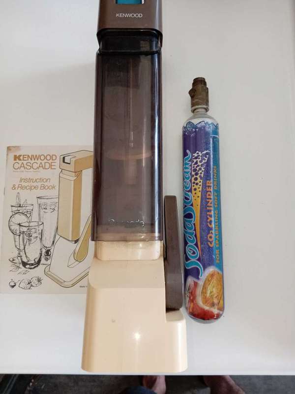 KENWOOD CASCADE SODA MACHINE