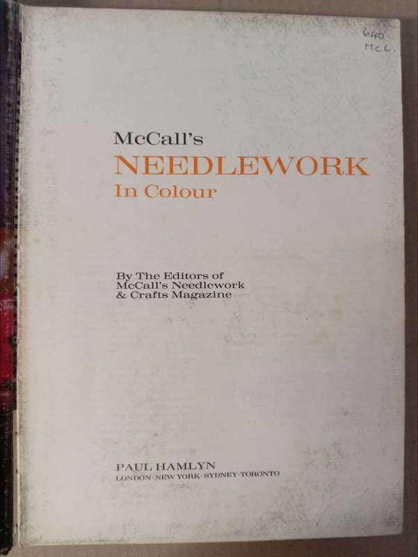 BOOKS : NEEDLEWORK, CANDELWICKING, DECORATING, SCRAPBOOKING, ETC. TOTAL OF 10 BOOKS.