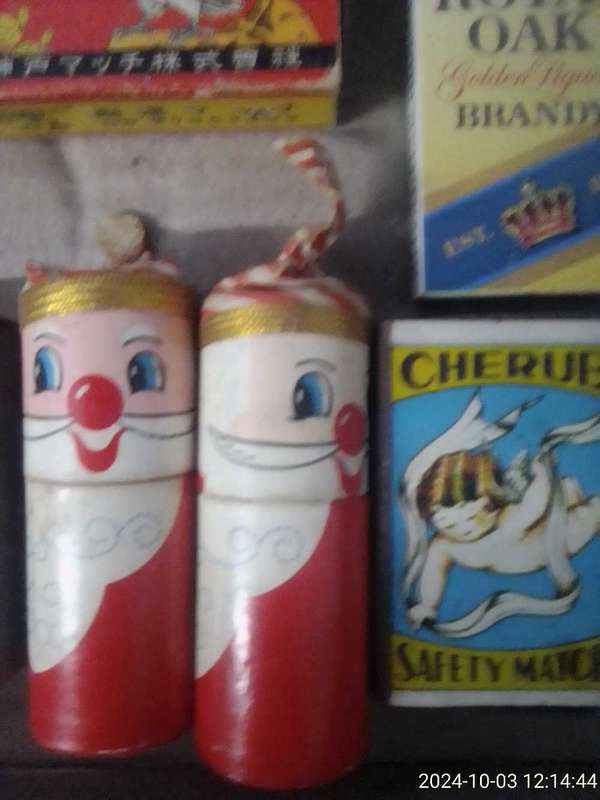 VERY RARE COLLECTION OF VINTAGE JAPANESE SAFETY MATCHES AND OTHER COUNTRIES.