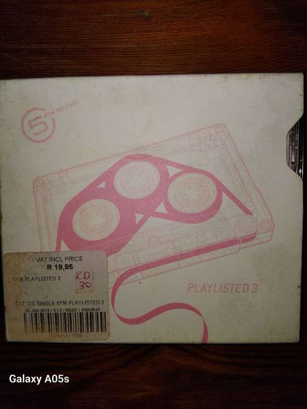 CD'S : TOTAL OF 8 AS PER PHOTOS