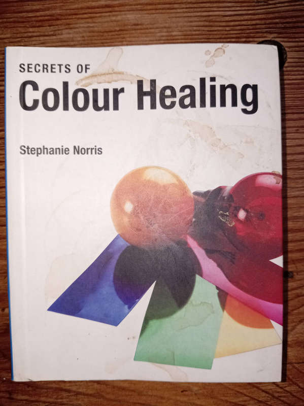 12  MOTIVATIONAL BOOKS AS PER PHOTOS. R70. 00 THE LOT