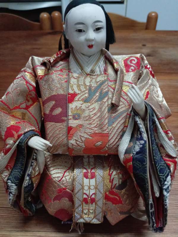 VERY RARE ANTIQUE JAPANESE HAND CRAFTED FIGURINES.