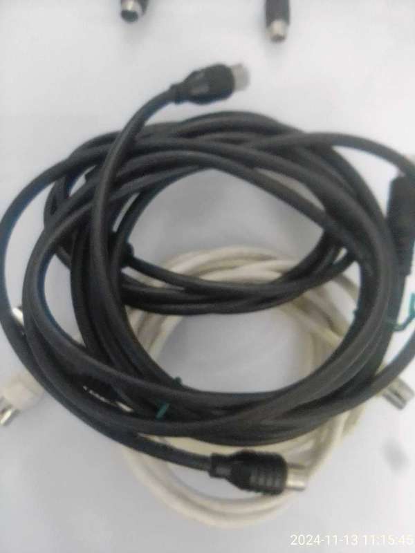 TV & VCR ACCESSORIES AS PER PHOTOS. R20.00 THE LOT