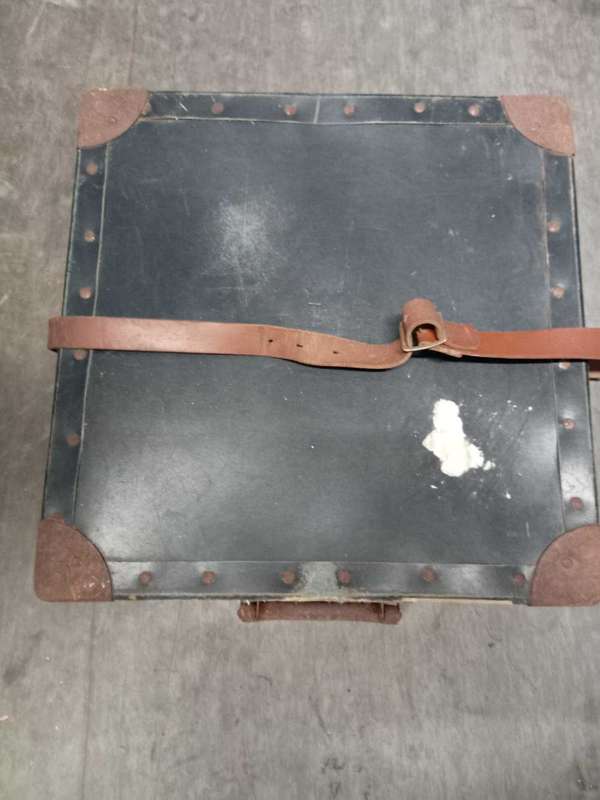 VINTAGE 16MM MOVIE REEL CASE.