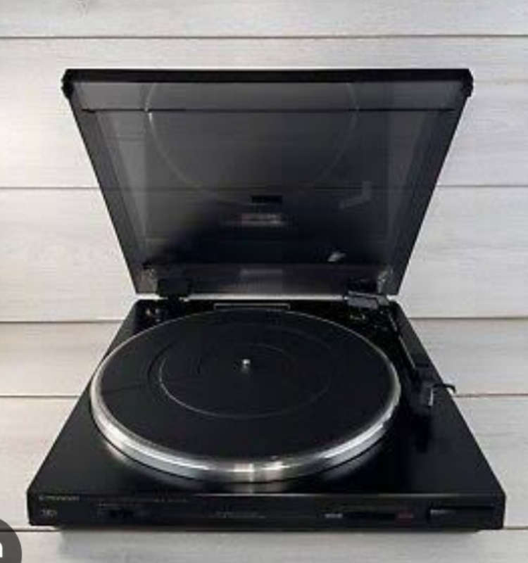 PIONEER PL-X77Z TURNTABLE / RECORD PLAYER 12 VOLT DC