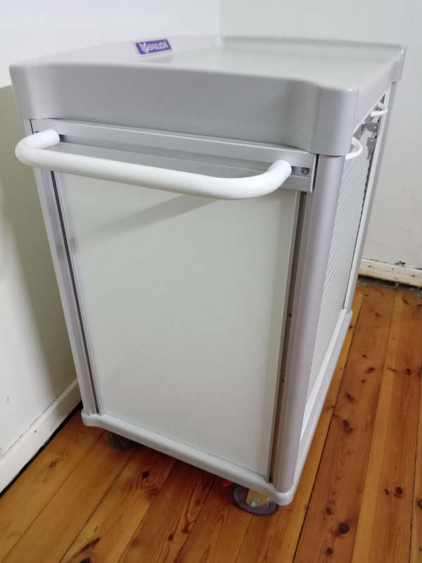 BAILIDA TC3100 MEDICAL DISTRIBUTION CART. MINT CONDITION.