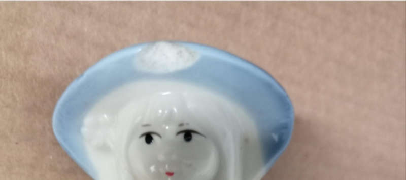 VINTAGE BLUE AND WHITE CERAMIC FIGURINES