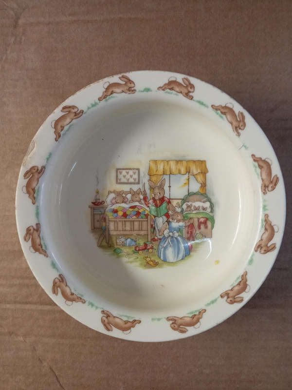 ROYAL DOULTON BUNNYKINS CEREAL BOWL. 160MM DIAMETER.  SMALL CHIP ON EDGE.