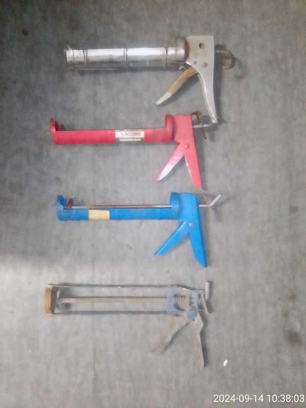 Caulking Guns ( 4 In Total )