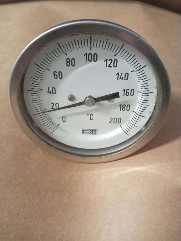 WIKA DIAL THERMOMETER. 0 TO  200  CELSIUS.