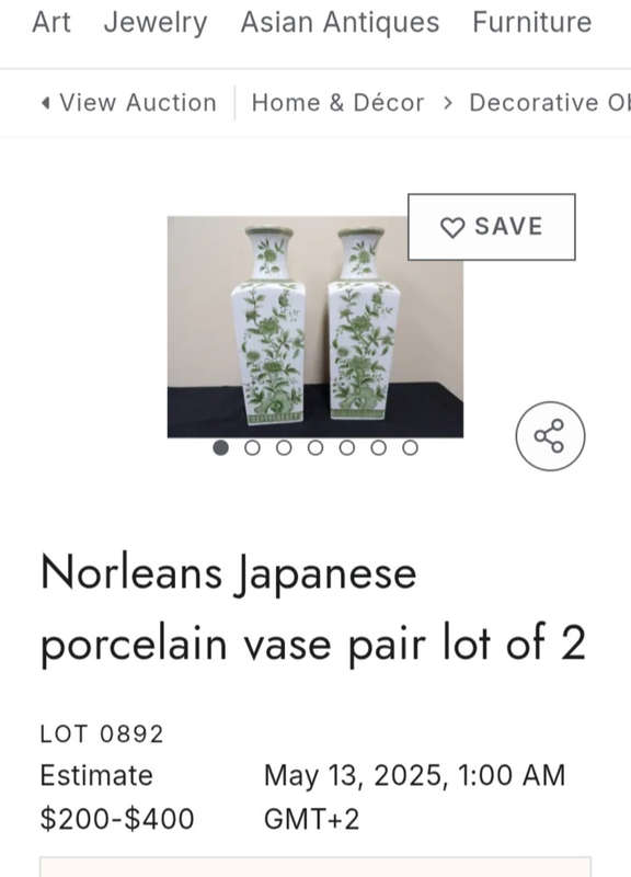 VINTAGE NORLEANS JAPANESE VASES