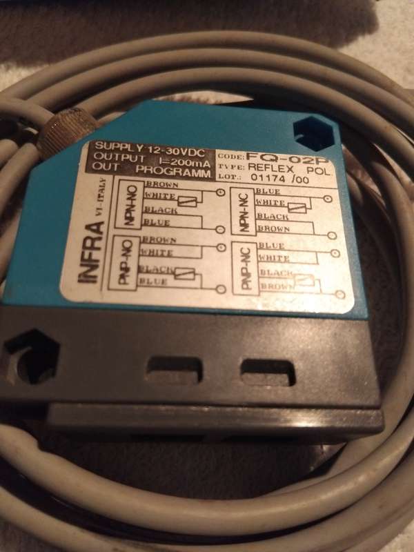 INFRA ELECTRONIC SENSORS: FQ-02P RELFEX 12 - 30 VDC PRIGRAMMABLE