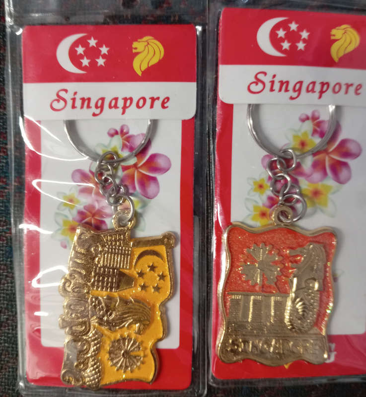 KEY RINGS : " I LOVE SINGAPORE" R3.00 EACH. 100 AVAILABLE.