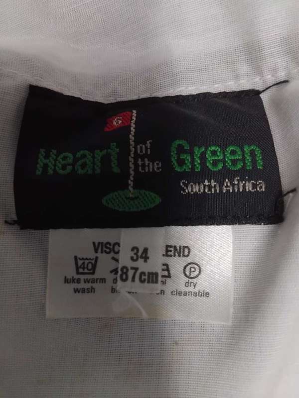MENS GOLFING TROUSERS. SIZE 34 / 87 CM. HEART OF THE GREEN  SOUTH AFRICA
