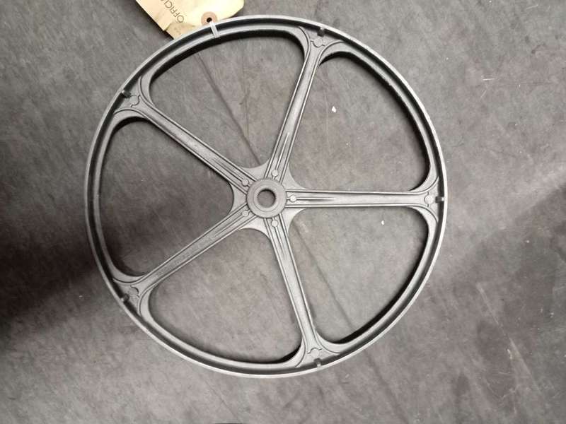 DEFY DAW 315 MAXIMAID 720M FRONT LOADER WASHING MACHINE PULLEY.