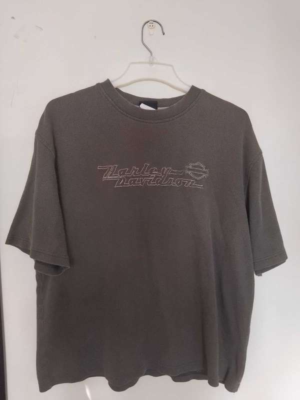 HARLEY DAVIDSON SHIRT.  SIZE: MEDIUM ( DARK GREEN )