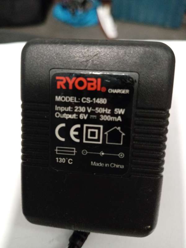 RYOBI CHARGER : MODEL : CS-1480 ( 6V - 300mA)