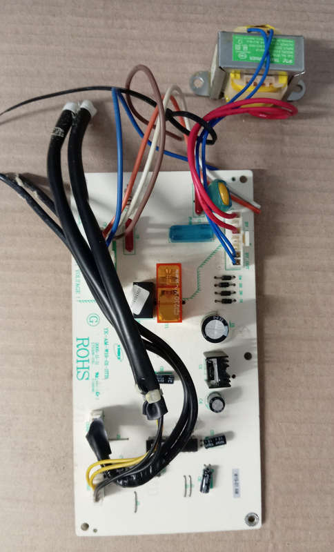REFRIGERATION SPARES : KELVINATOR BEVERAGE COOLER MODEL :  KI150BCBS PC BOARDS