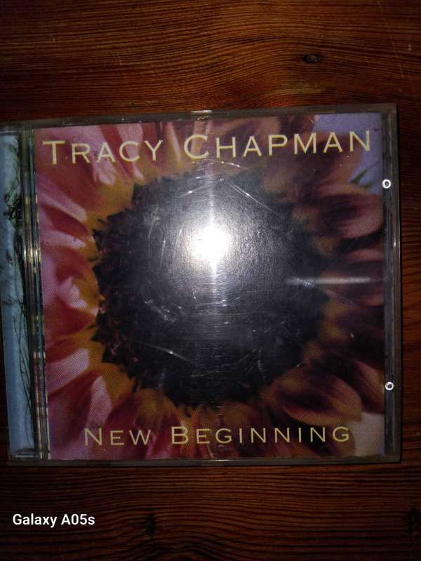 CD'S : TOTAL OF 8 AS PER PHOTOS