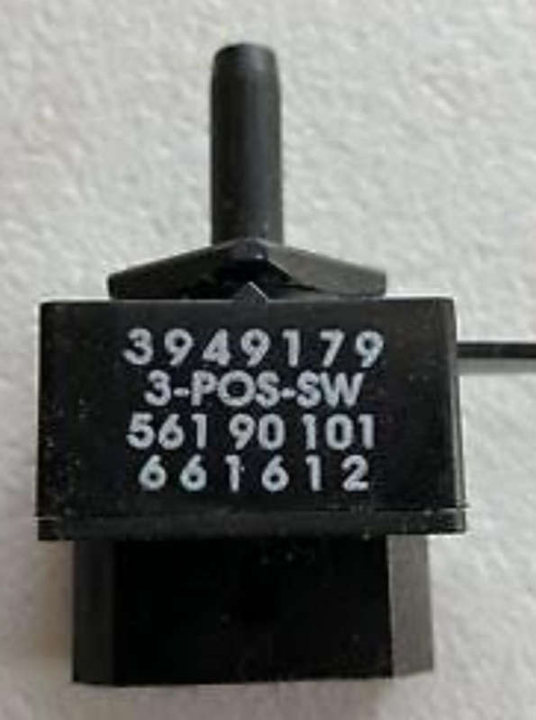 WHIRLPOOL 3 WAY SELECTOR SWITCH 3949179.  DYER TEMPERATURE /  WASHER LOADER SIZE.