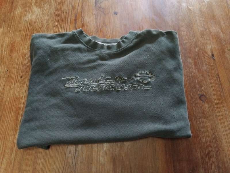 HARLEY DAVIDSON SHIRT.  SIZE: MEDIUM ( DARK GREEN )