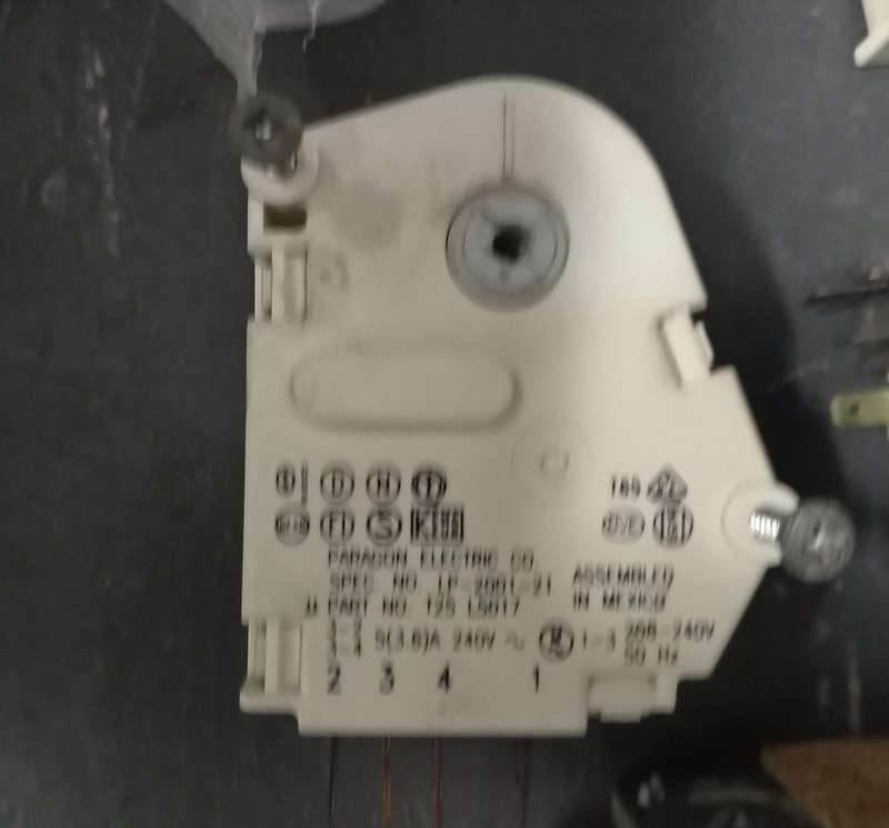REFRIGERATION SPARES : THERMOSTATS, DEFROST TIMER. DOOR HINGES, LIGHT S.