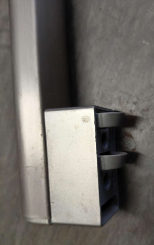DEFY FRIDGE DOOR HANDLE. LENGTH : 655mm