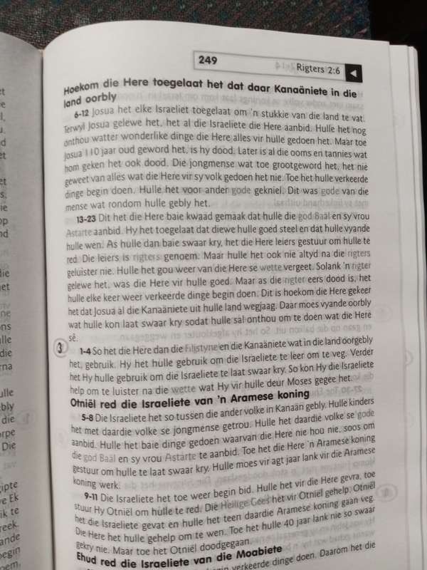AFRIKAANS CHILDREN'S BIBLE : Die Bybel as per photo's.