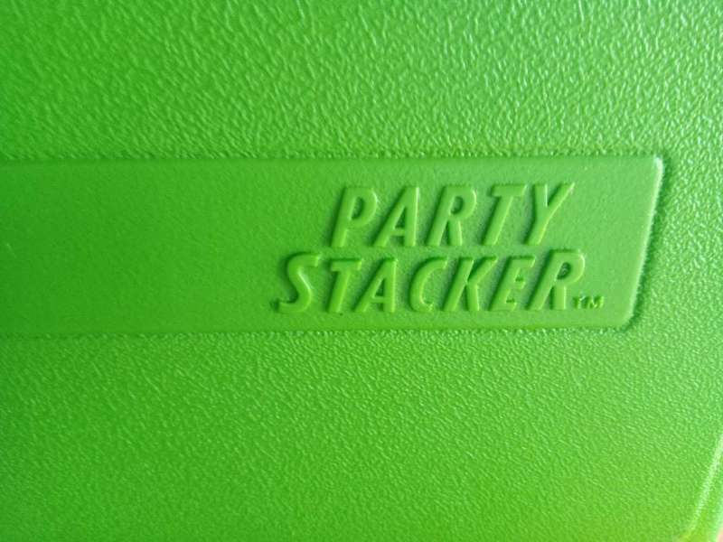 COLEMAN PARTY STACKER COOLER BOX.