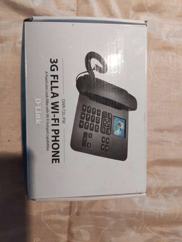 D-LINK 3G FLLA WI-FI PHONE. MODEL:  DWR- 720/ PR