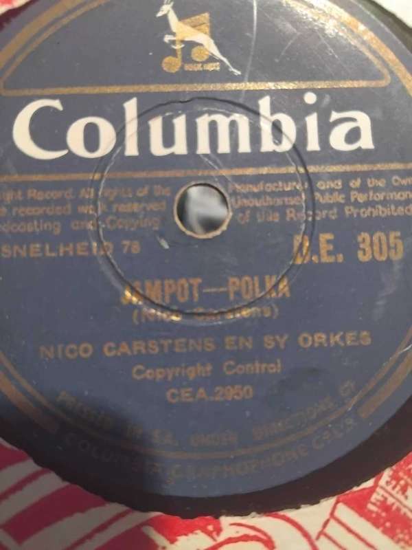 VINTAGE 10 INCH VINYL RECORDS. TEN AS PER DESCRIPTION.