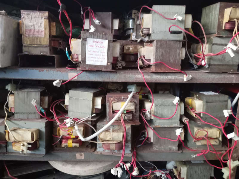 HIGH VOLTAGE MICROWAVE TRANSFORMER. R99.00 EACH.