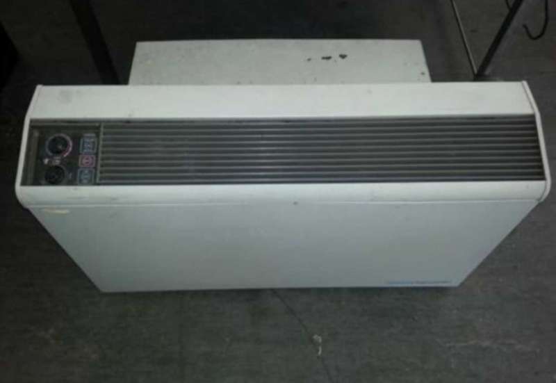 DEFY SILHOUETTE AIRCONDITIONER PC CONTROL BOARD.