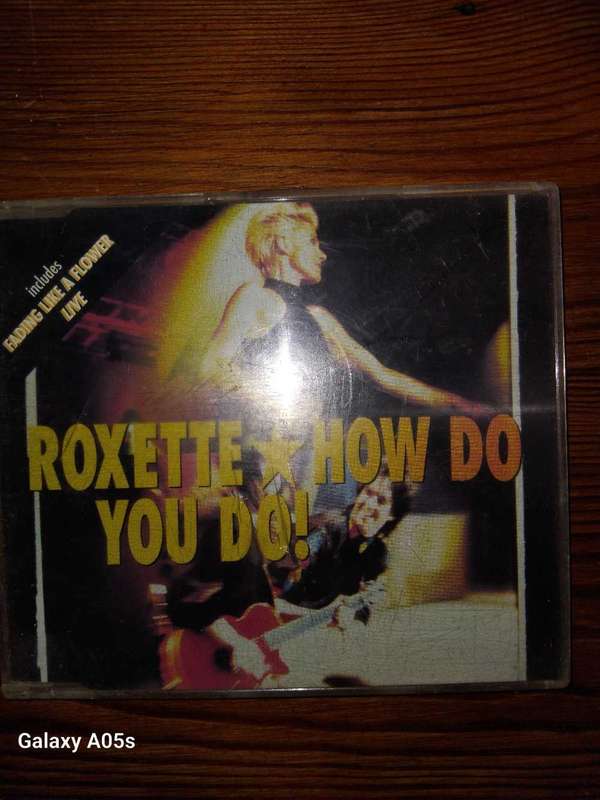 CD'S : TOTAL OF 8 AS PER PHOTOS