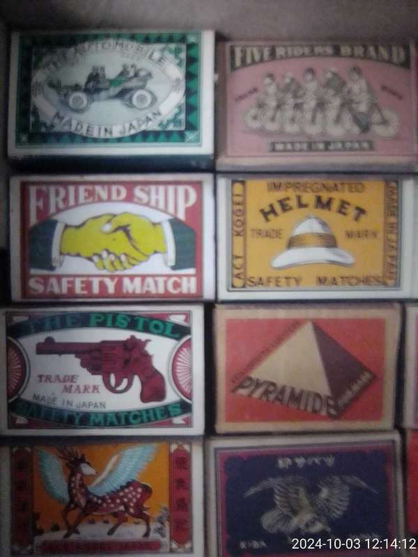 VERY RARE COLLECTION OF VINTAGE JAPANESE SAFETY MATCHES AND OTHER COUNTRIES.