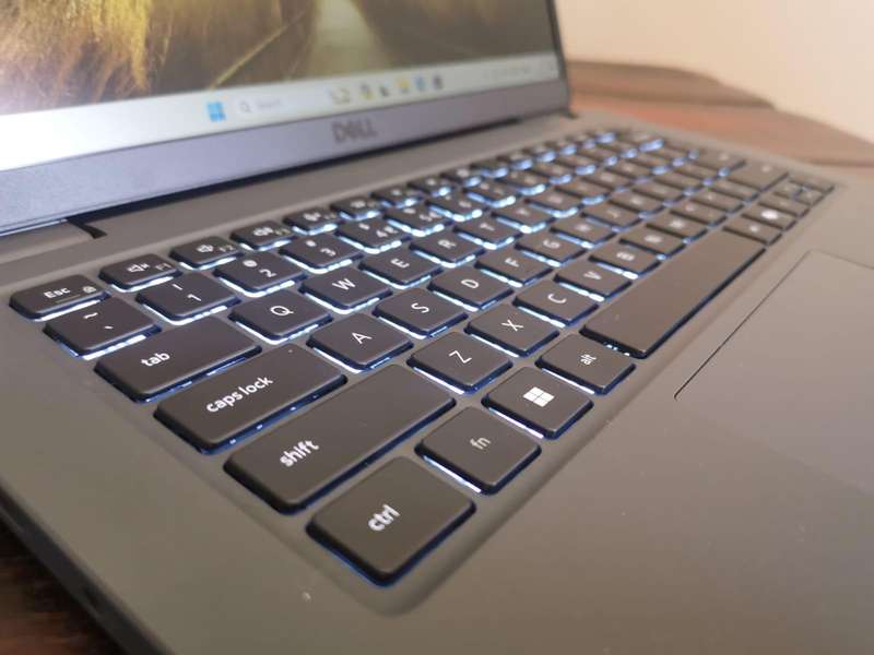 Dell Latitude 3450 | Intel Core Ultra 5 125 | 16GB | 512GB | 14.0" FHD |