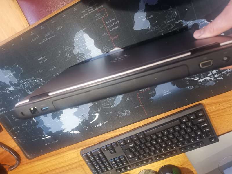 Dell Vostro 3550 Notebook | i5 2430M 2.40GHz | 8GB DDR3 Ram | 250GB SSD | 15.6 LCD Display |