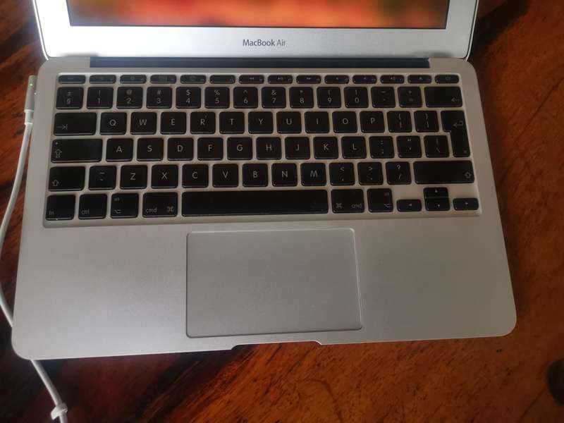MacBook Air (11-inch, Late 2010) -